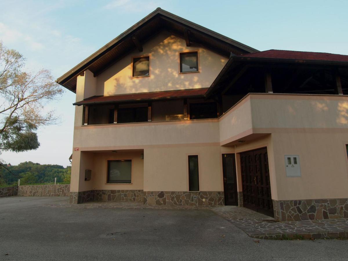 Holiday House Zarja - With Sauna And Hot Tub Bizeljsko Eksteriør bilde